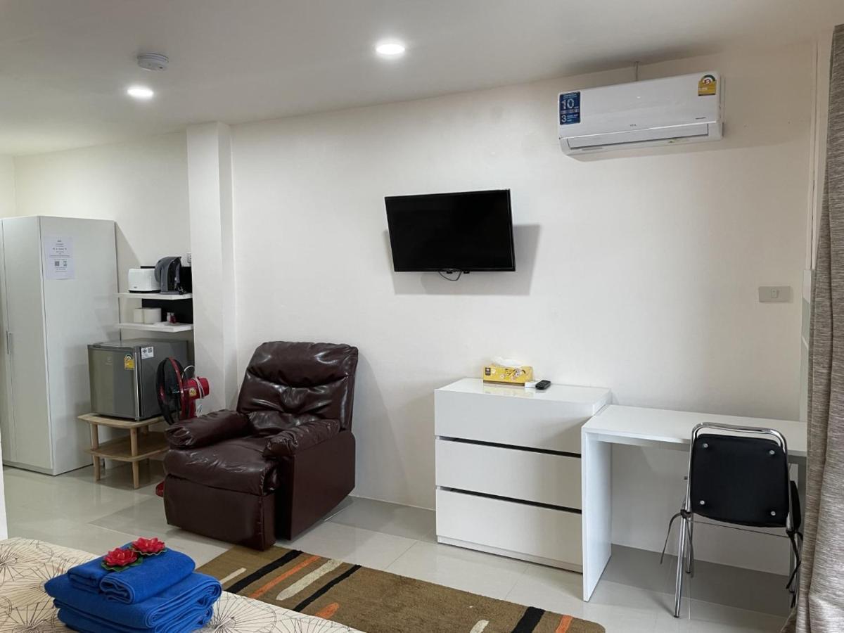 Inn Dulgence Patong Bagian luar foto